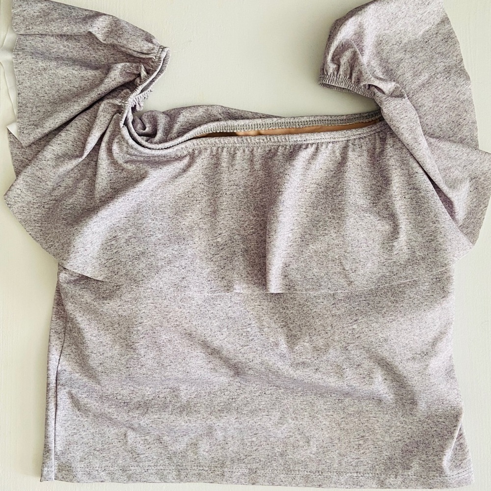 Kortni Jeane Ruffle Around in Heather Grey